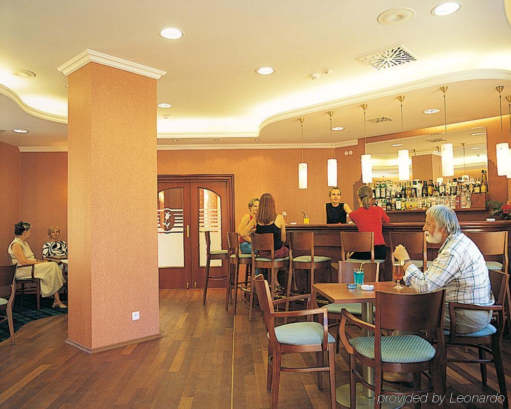 Hotel Lival Гданськ Ресторан фото
